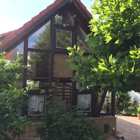 Holiday home Ferienhaus Schlossstrasse Unterellen